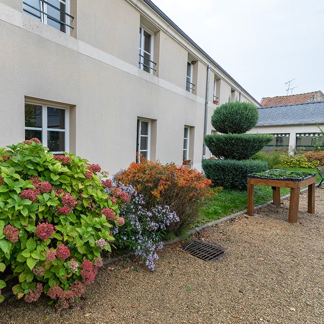 <strong></strong> <small>© Résidence de l'Hôtel Dieu</small>