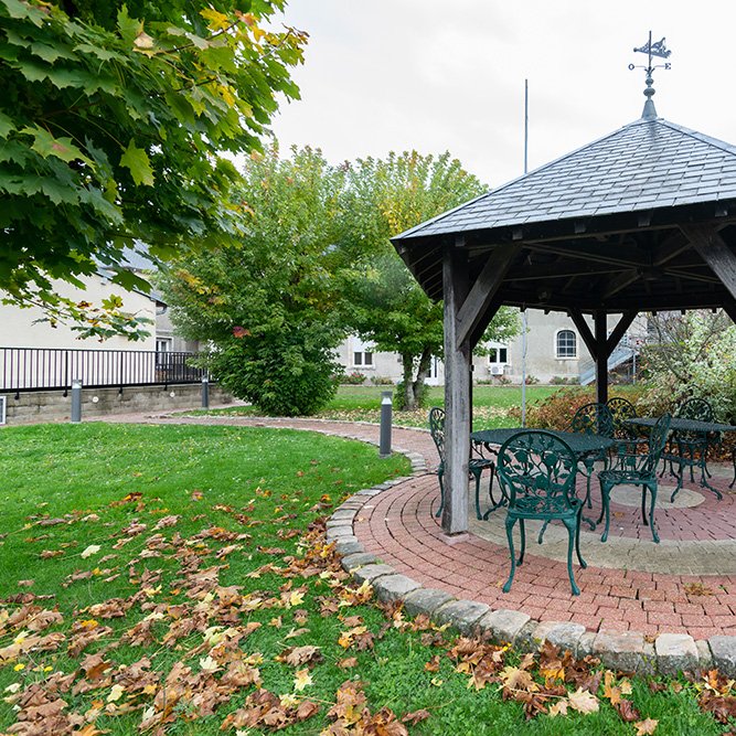 <strong></strong> <small>© Résidence de l'Hôtel Dieu</small>