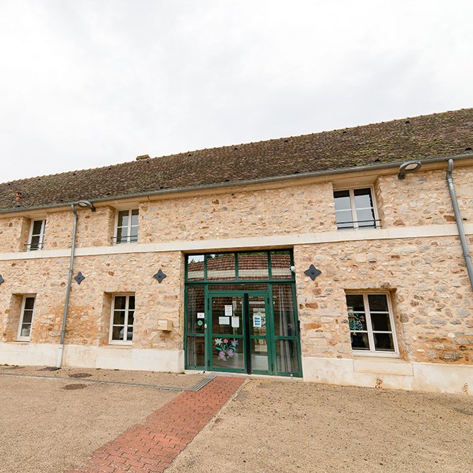 <strong></strong> <small>© Résidence de l'Hôtel Dieu</small>